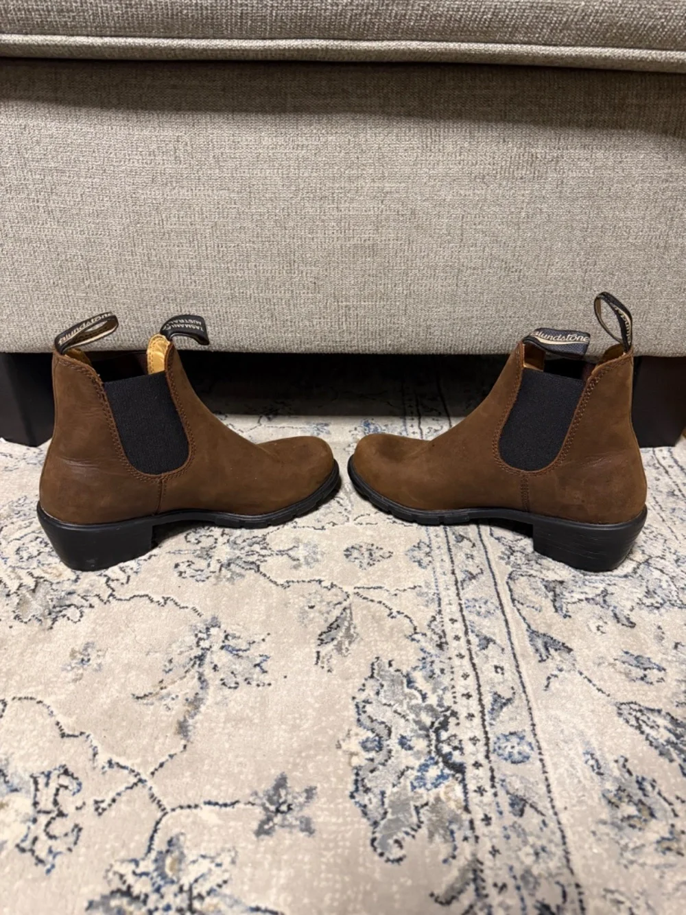 Blundstone 1673 Heeled Chelsea Boots
